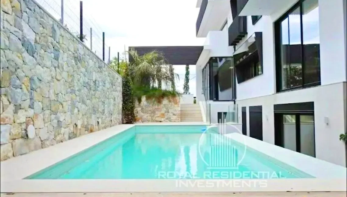 Luxurious Detached House for Sale in Voula South Athens 1